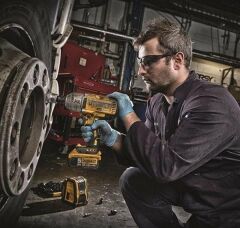 Dewalt DCF961P2 Somun Sıkma Çift Akülü 1632Nm 18Volt/5.0Ah