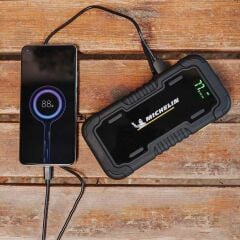 Michelin MJS160  Akü Takviye 12Volt 2000Amp Lityum Polimer + Powerbank + Led Lamba