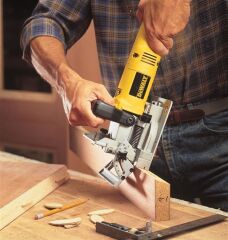 Dewalt DW682K Geçme Dübel Frezesi